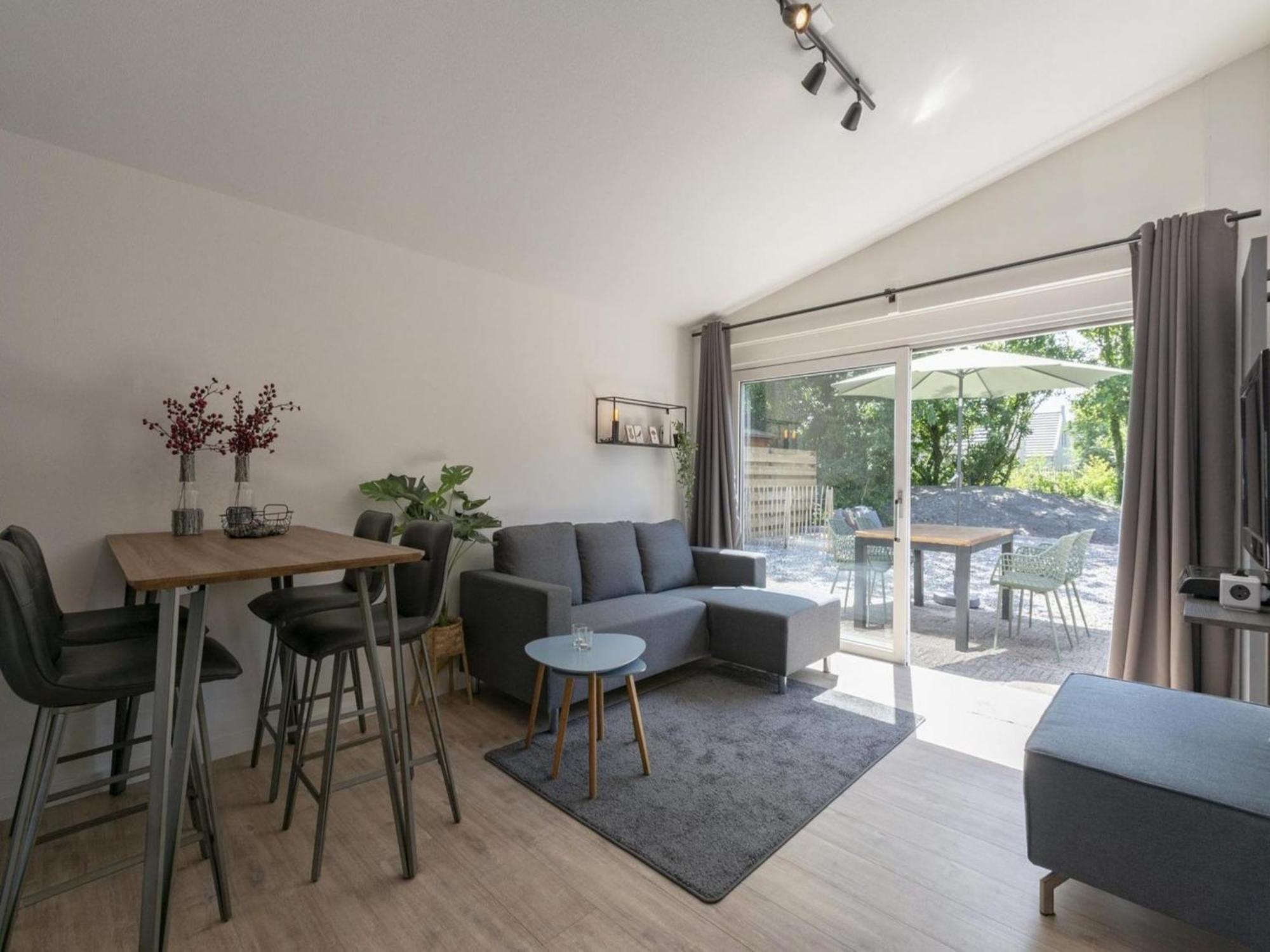 Luxurious Furnished Bungalow With Terrace カラントスウオーフ エクステリア 写真