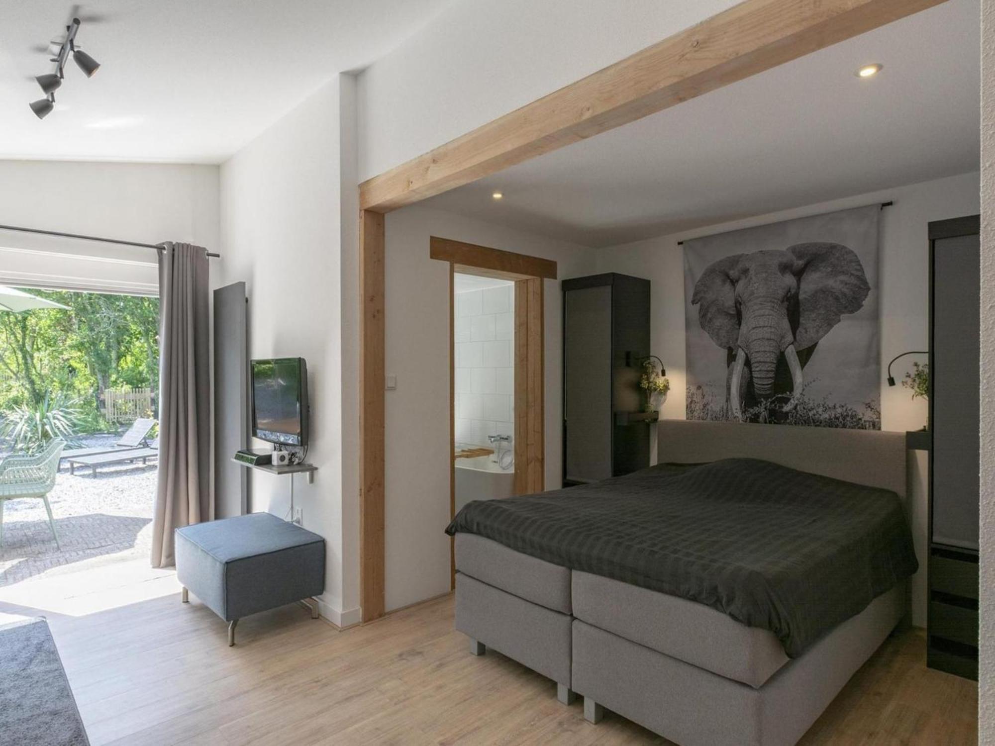 Luxurious Furnished Bungalow With Terrace カラントスウオーフ エクステリア 写真